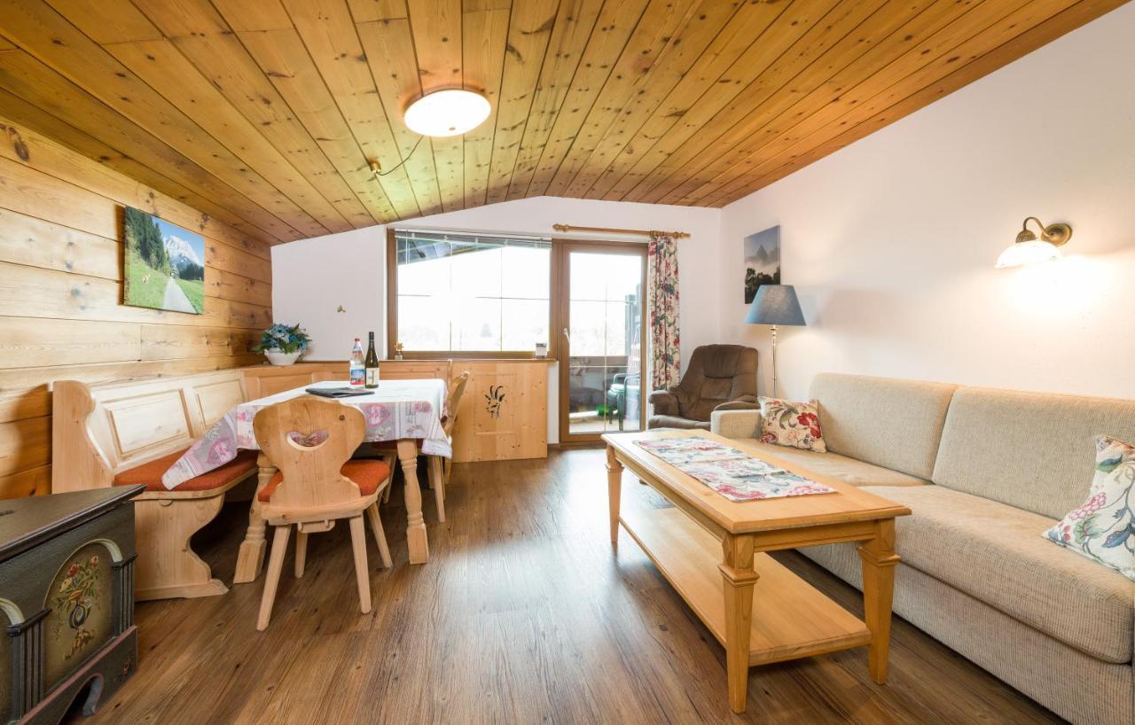 Tyrol Appartements Ehrwald Exteriör bild