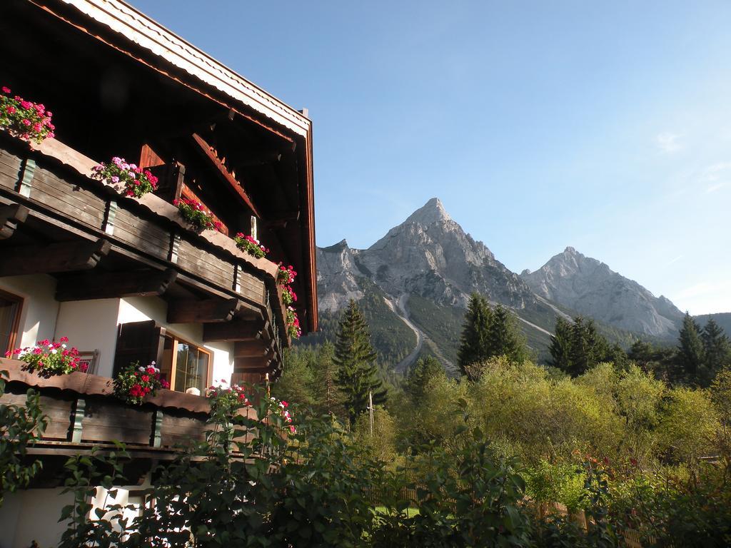 Tyrol Appartements Ehrwald Exteriör bild